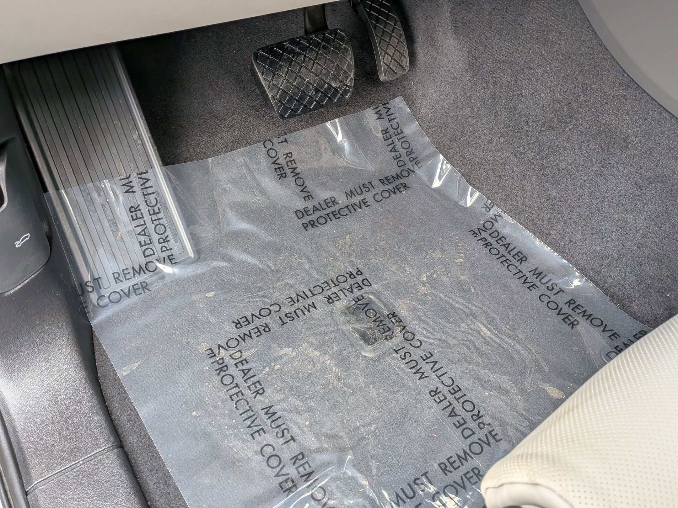 2025 Porsche Cayenne photo 6