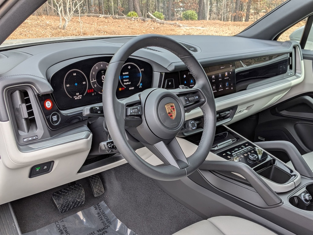 Certified 2025 Porsche Cayenne SUV