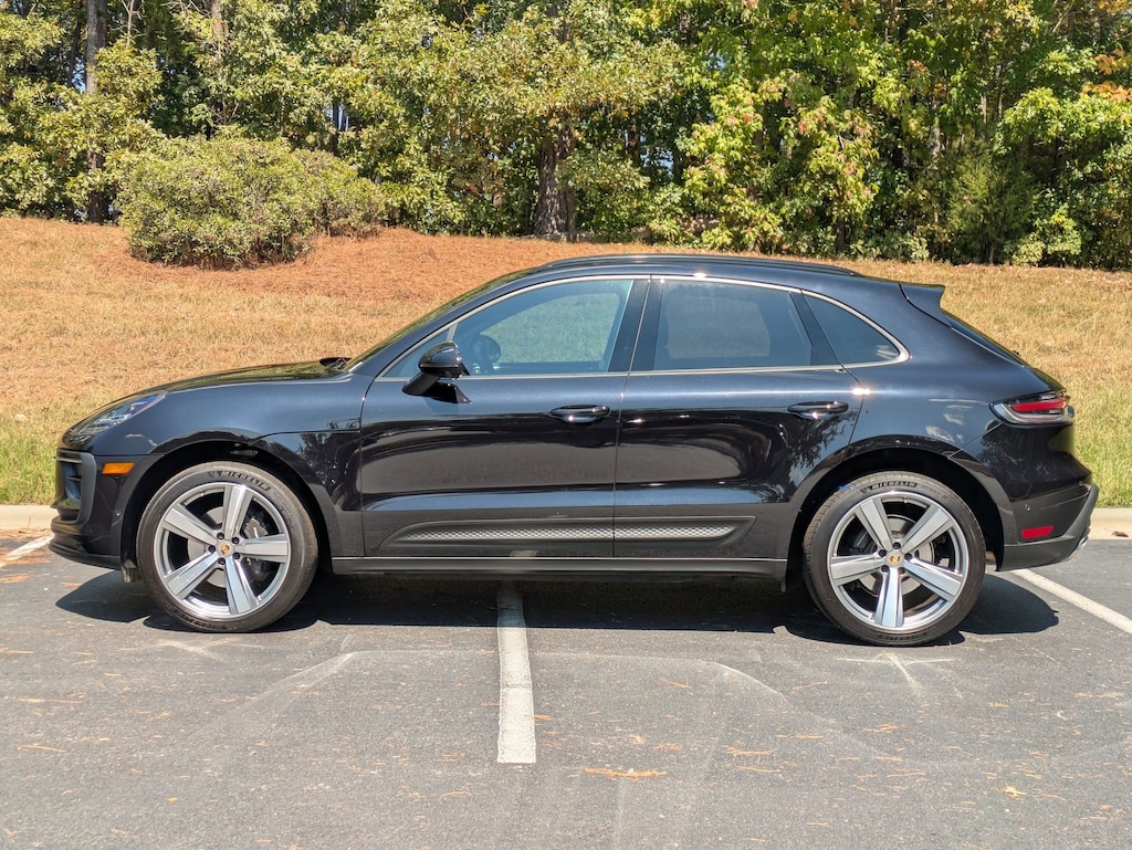 Certified 2024 Porsche Macan  SUV