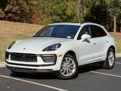 2026 Porsche Macan SUV