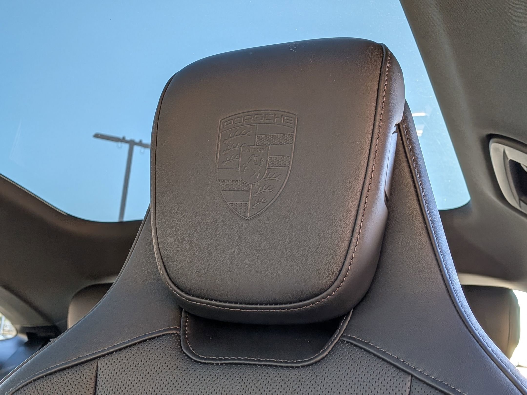 Porsche Taycan 4S Black Edition