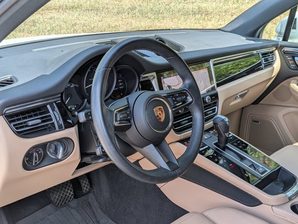 Certified 2024 Porsche Macan SUV