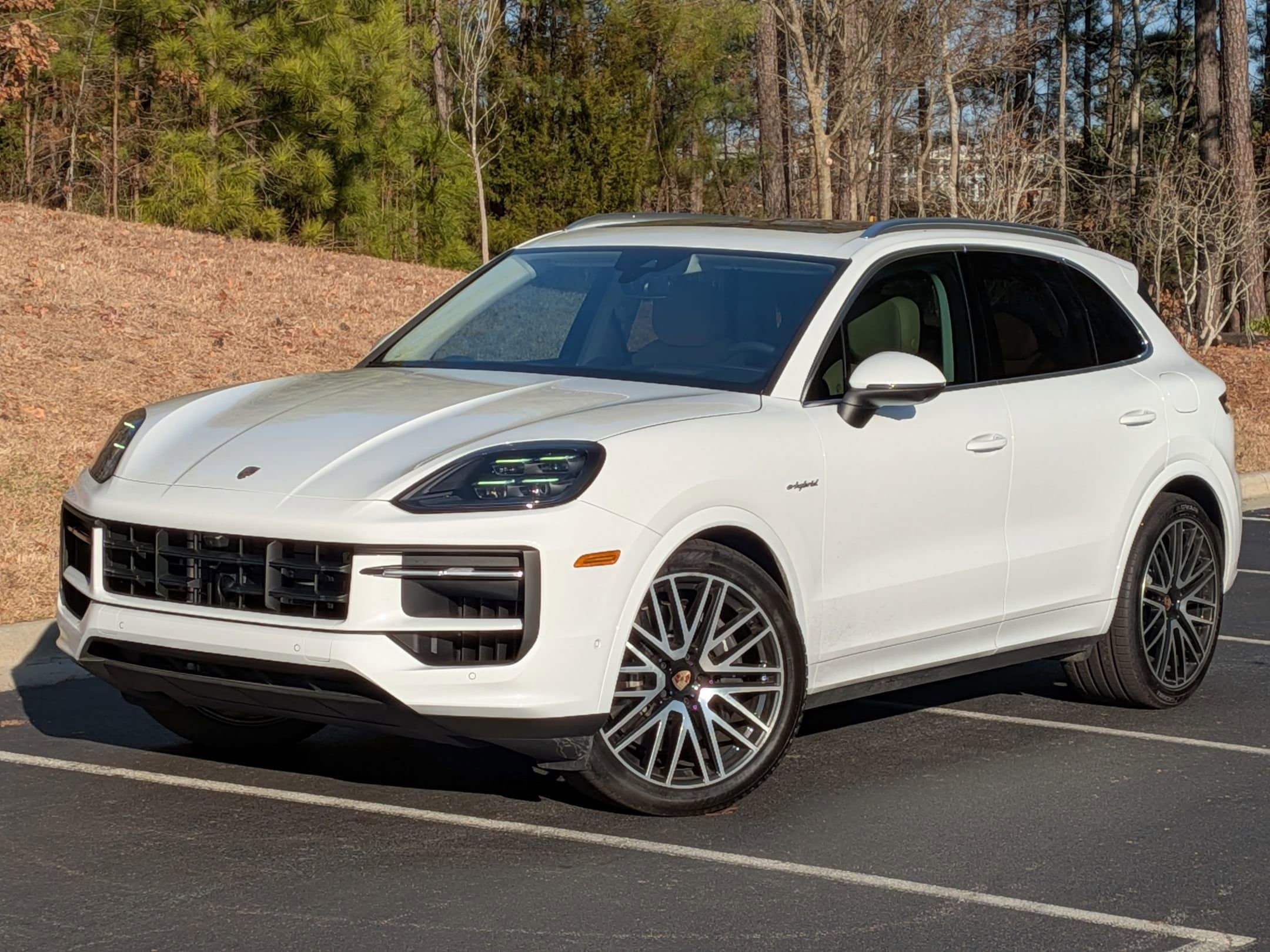 2025 Porsche Cayenne E-Hybrid's photo