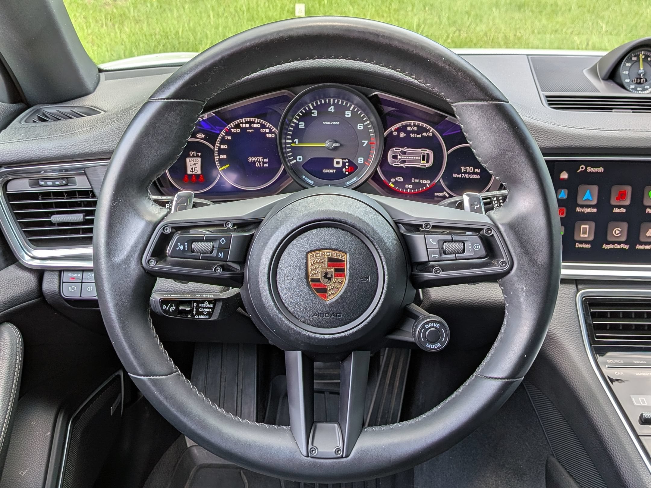 Porsche Panamera 4 E-Hybrid Platinum Edition