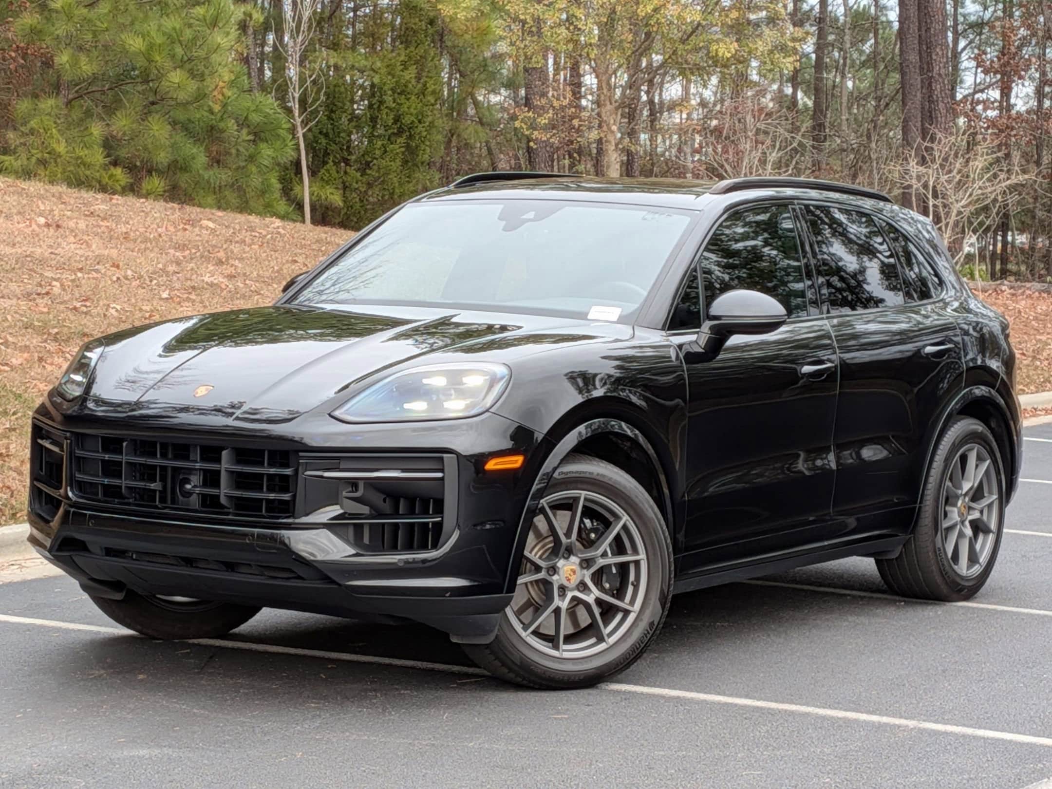 2024 Porsche Cayenne S's photo