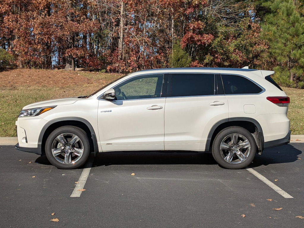 Used 2018 Toyota Highlander Hybrid Limited Platinum SUV