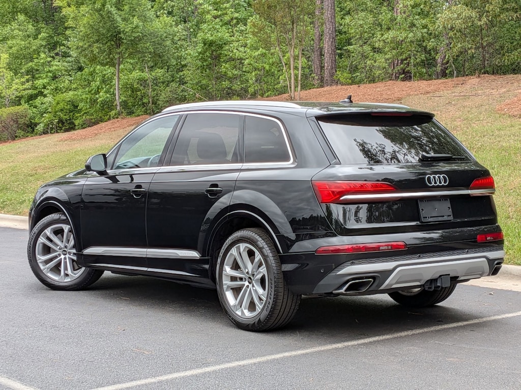 Used 2025 Audi Q7 Prestige SUV