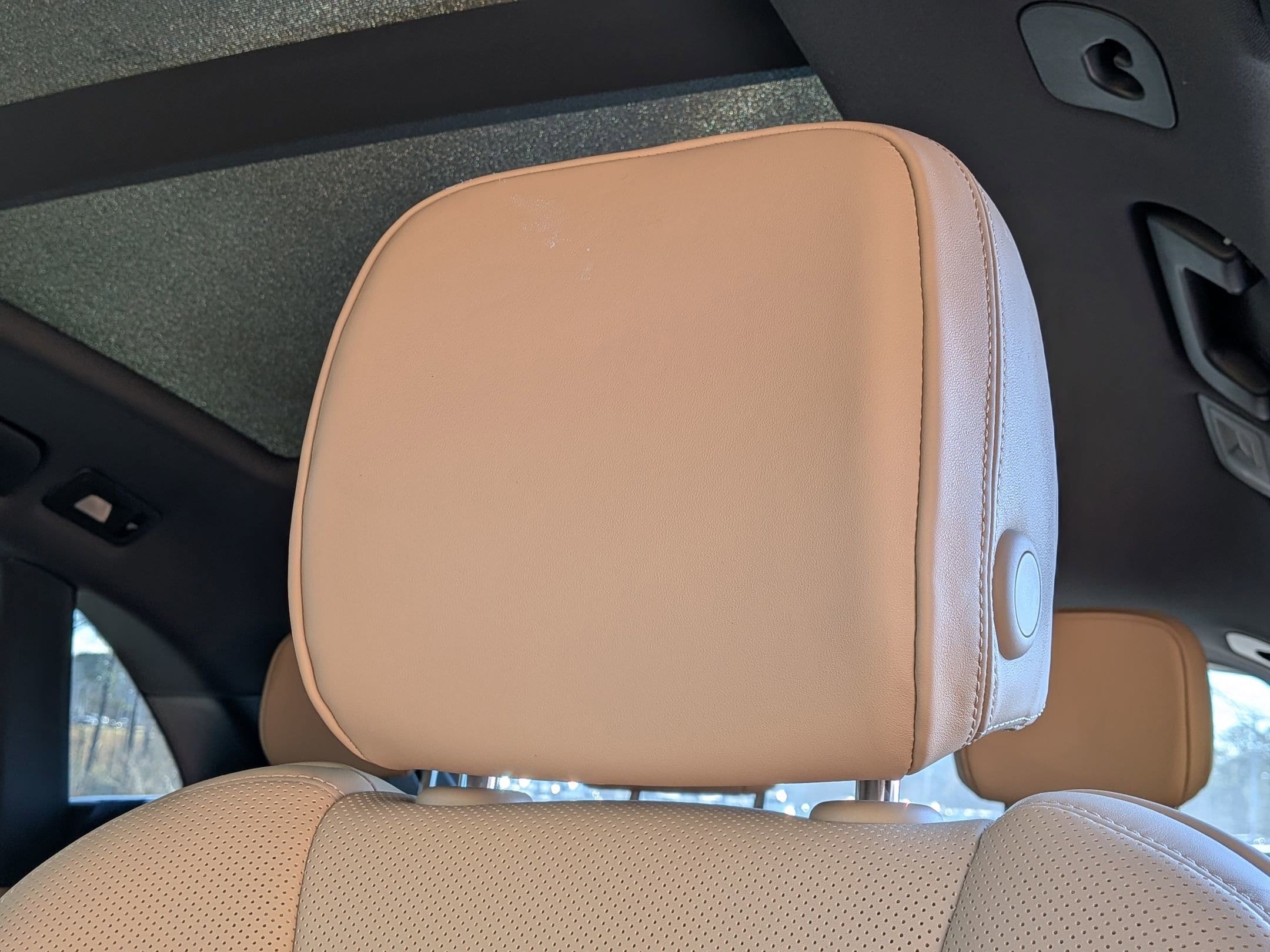 2025 Porsche Macan photo 5