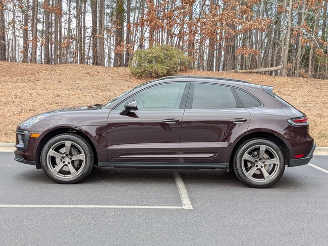 2025 Porsche Macan SUV