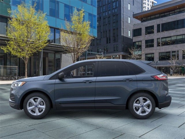 2024 Ford Edge SE photo 3