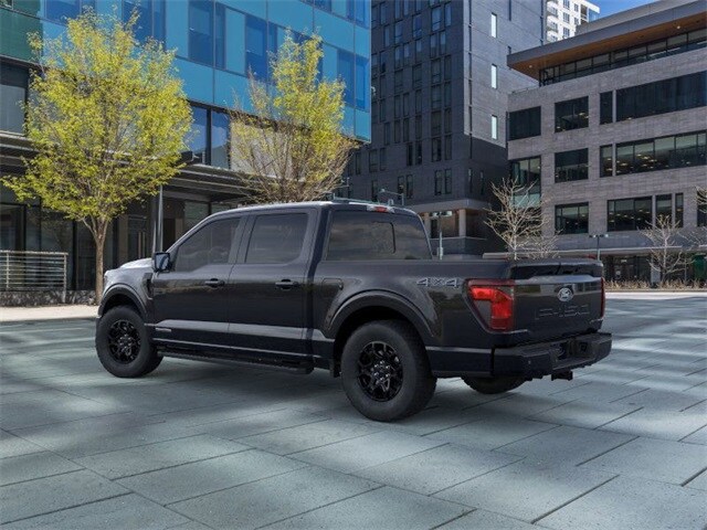 2025 Ford F-150 XLT photo 2