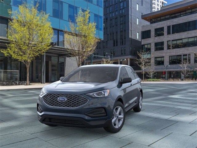 2024 Ford Edge SE photo 2