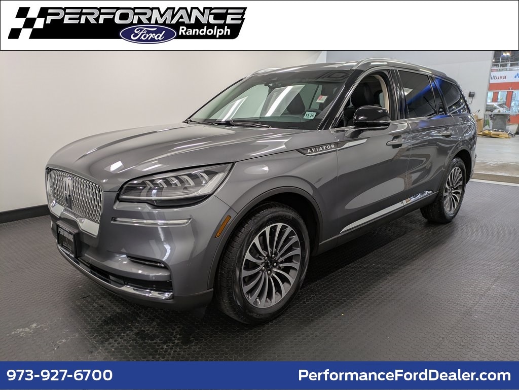 2023 Lincoln Aviator Base's photo