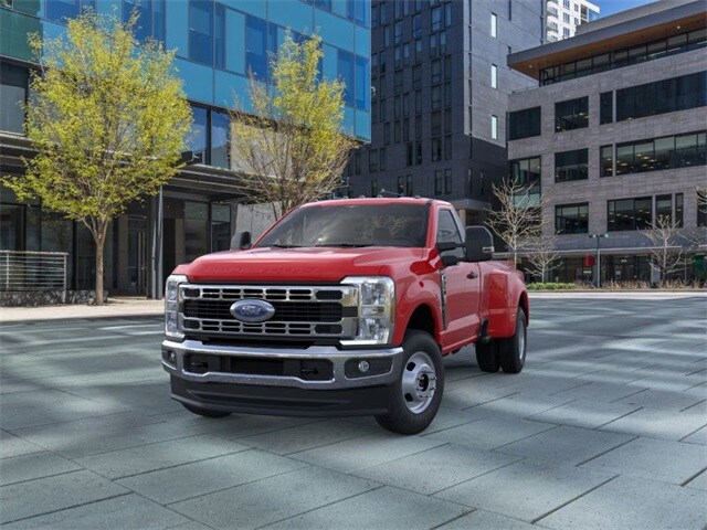 2026 Ford F-350 photo 2
