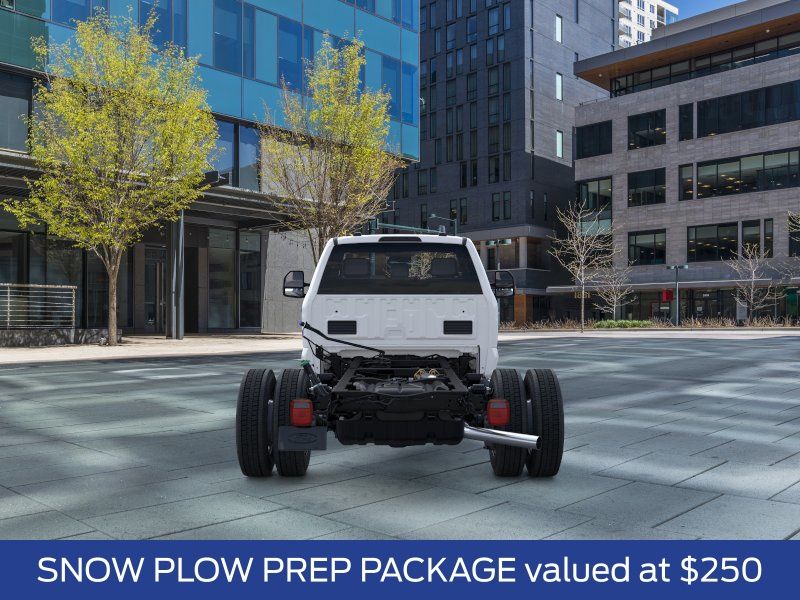 2025 Ford F-550 Super Duty Chassis Cab XL - Photo 6