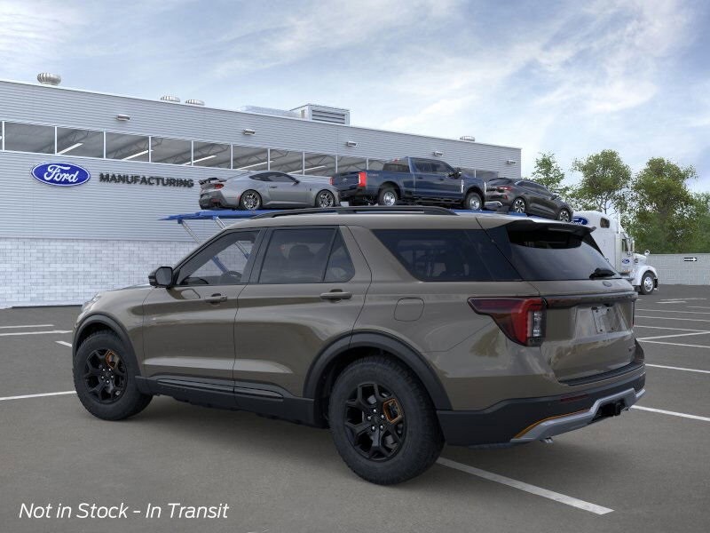 2026 Ford Explorer photo 2