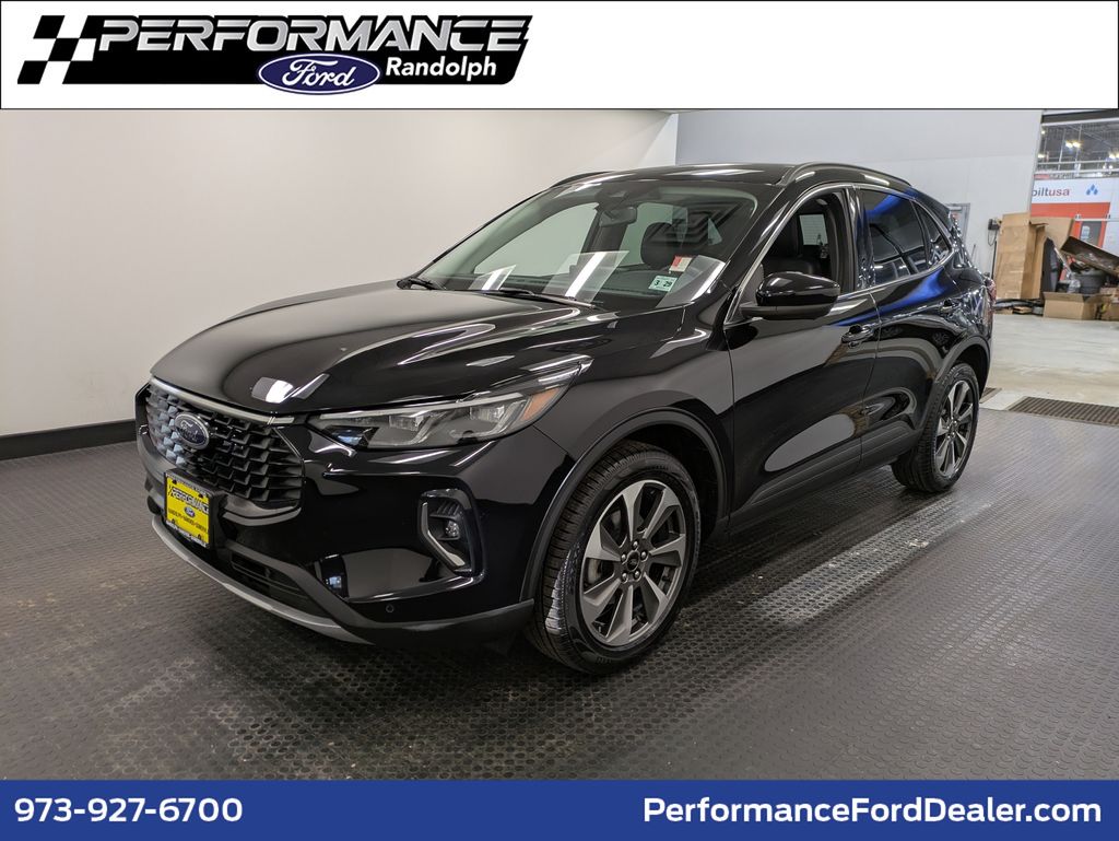 2023 Ford Escape Platinum