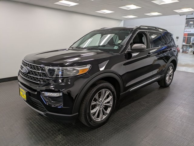2022 Ford Explorer XLT's photo