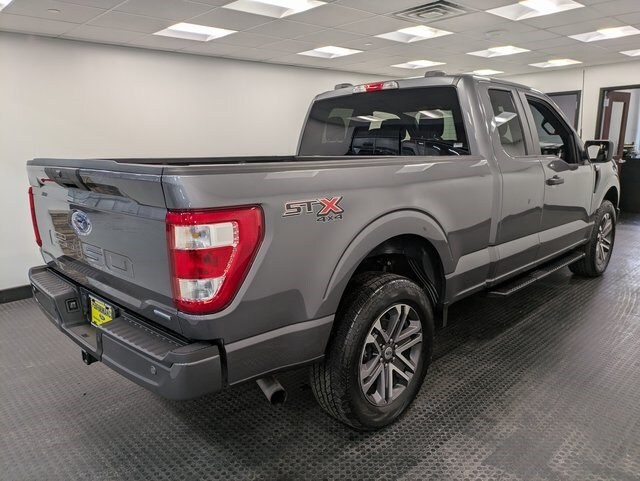 2022 Ford F-150 XL photo 4