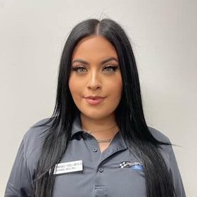 Staff member Gianna Molina from ID_895de2ba7d63
