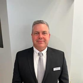 Staff member Douglas Raleigh from ID_b7e42c36de42
