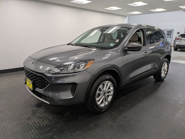 2022 Ford Escape SE's photo