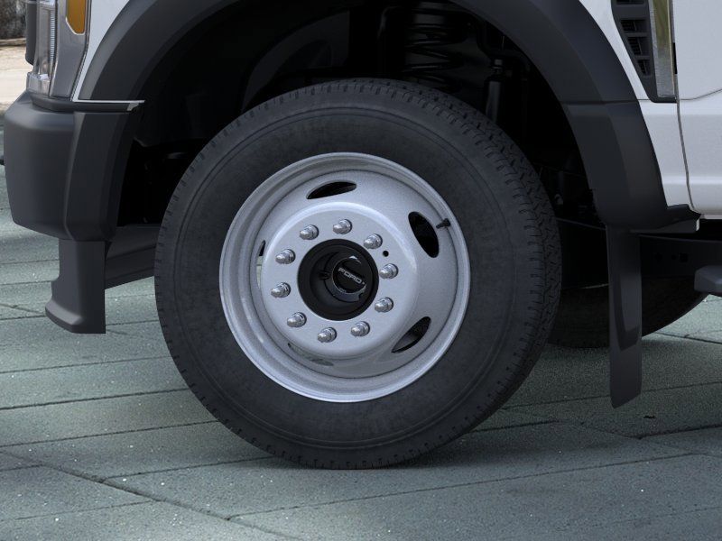 2025 Ford F-550 Super Duty Chassis Cab XL - Photo 19