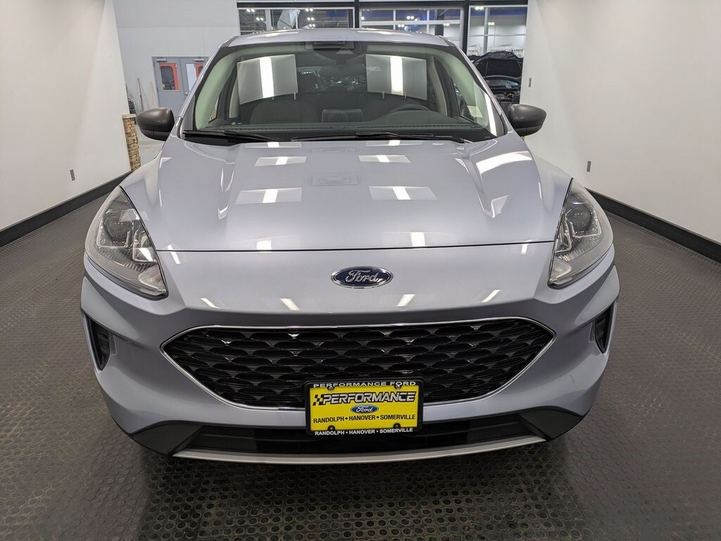 2022 Ford Escape SE photo 2