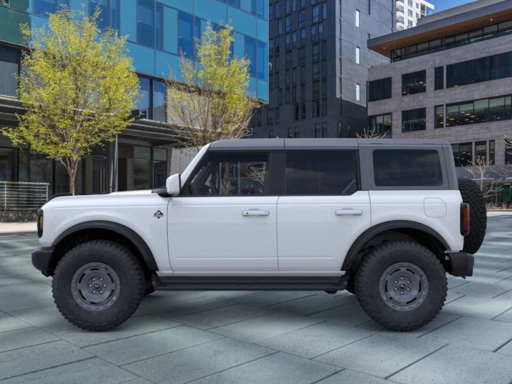 New 2025 Ford Bronco Outer Banks SUV
