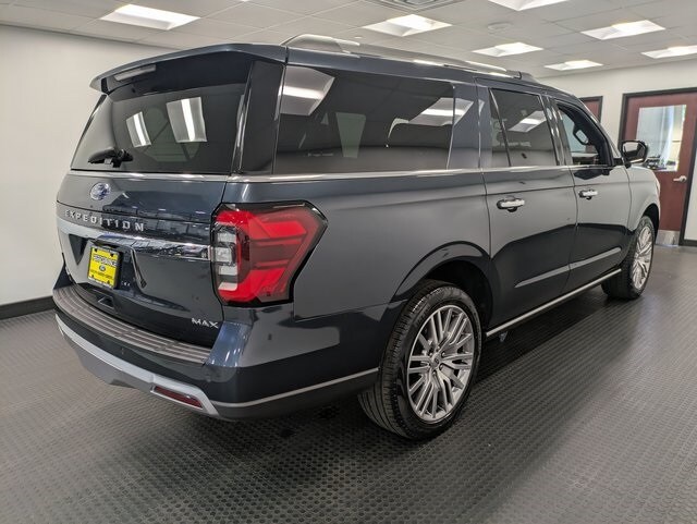 2022 Ford Expedition MAX Limited photo 4