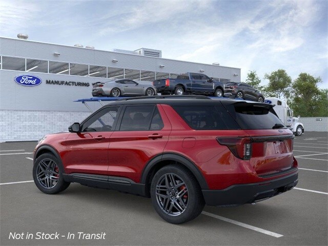 2025 Ford Explorer ST-Line photo 2