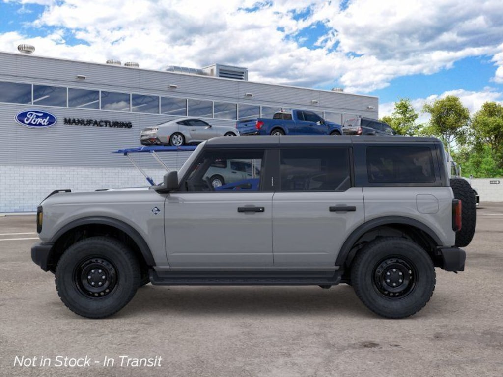 New 2026 Ford Bronco Outer Banks SUV