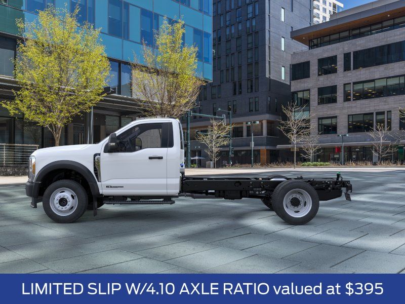 2025 Ford F-550 Super Duty Chassis Cab XL - Photo 3