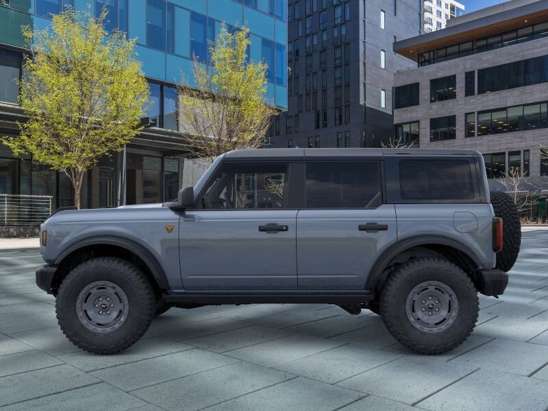 2025 Ford Bronco Badlands photo 3