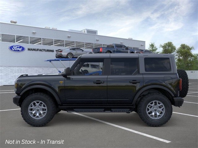 2025 Ford Bronco Badlands photo 3