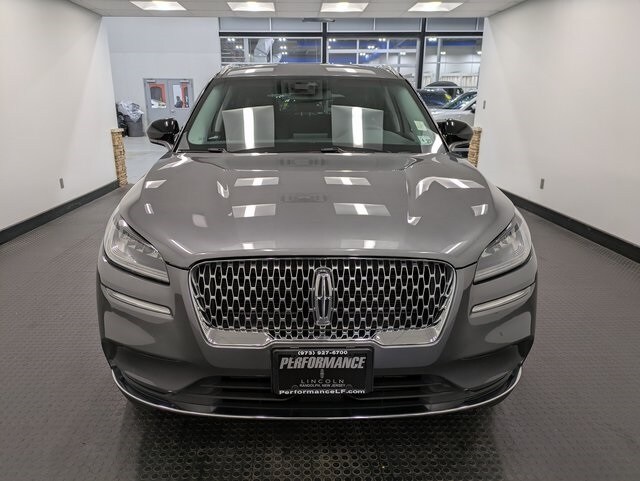 2022 Lincoln Corsair Standard photo 2