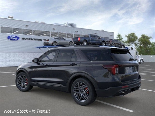 2025 Ford Explorer ST photo 3