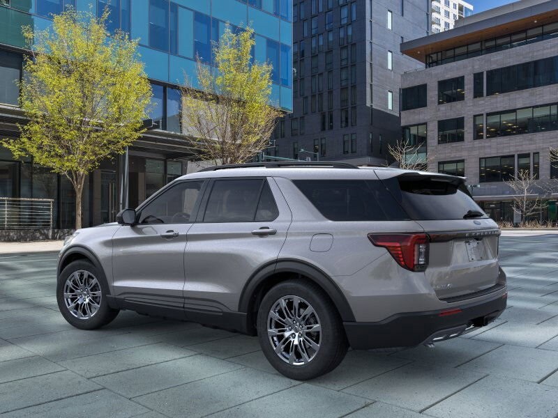 2026 Ford Explorer photo 3