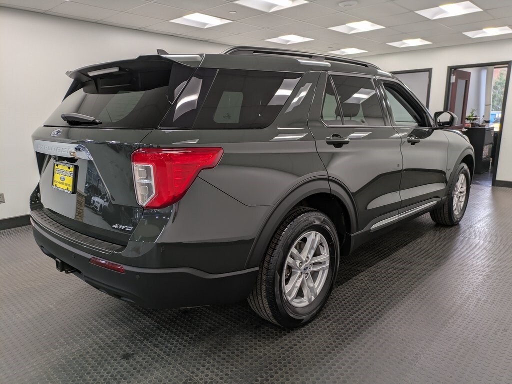 2022 Ford Explorer XLT photo 4