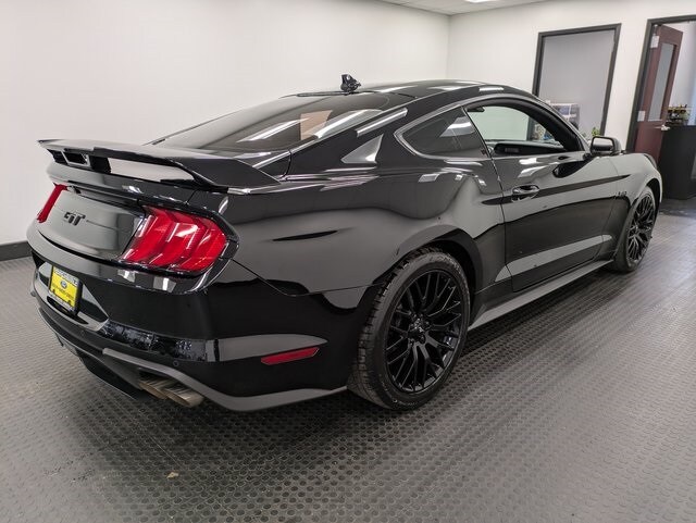 2021 Ford Mustang GT Premium photo 4