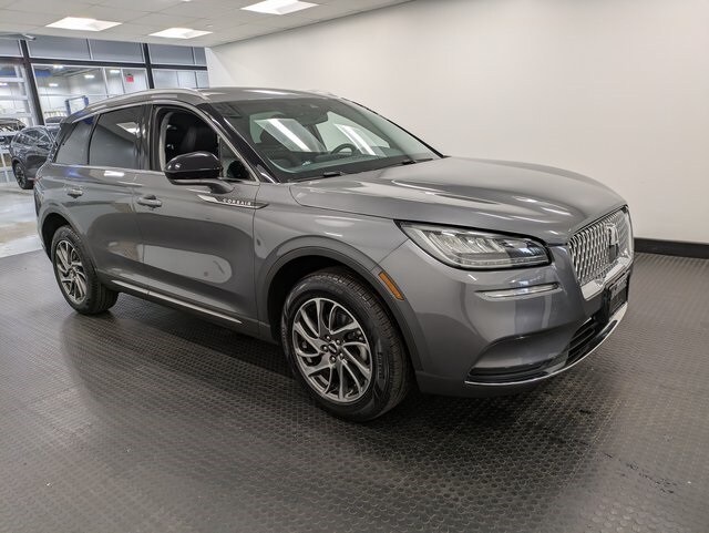 2022 Lincoln Corsair Standard photo 3