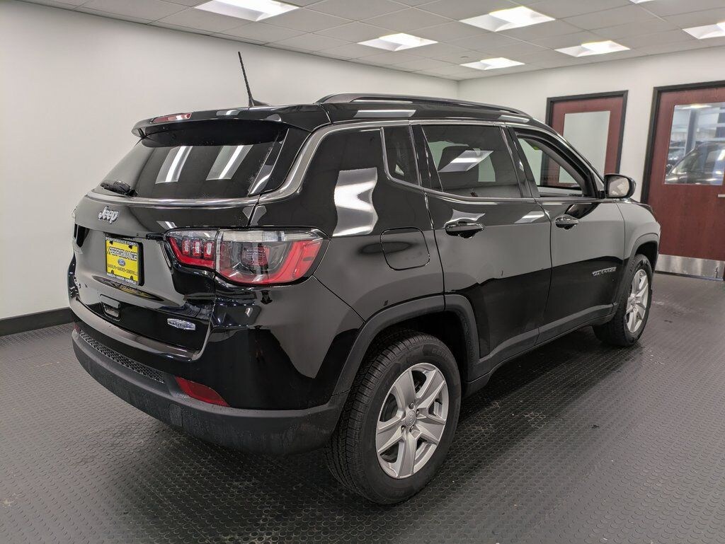 Used 2022 Jeep Compass Latitude SUV