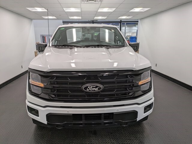 2024 Ford F-150 XLT photo 2