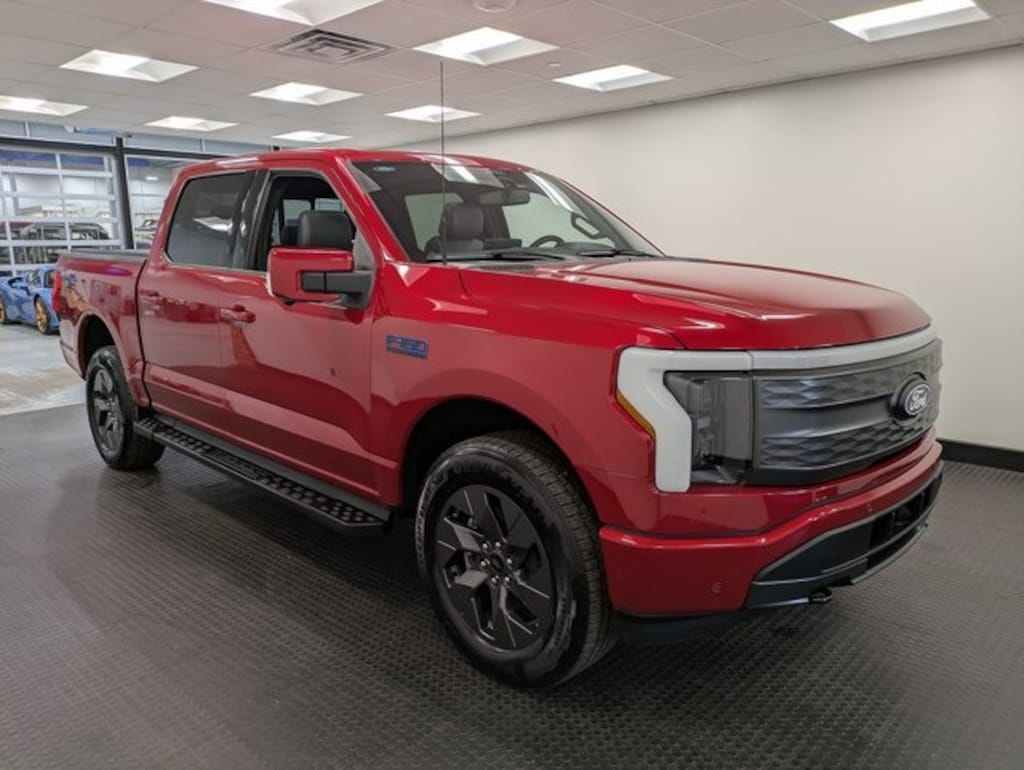 Used 2024 Ford F-150 Lightning Lariat Truck
