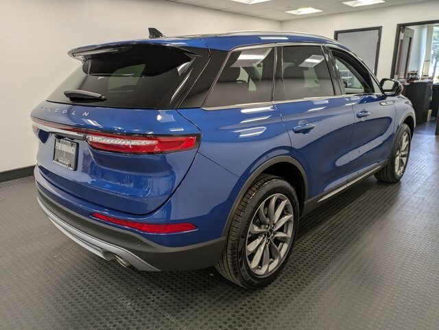 2021 Lincoln Corsair Standard photo 4