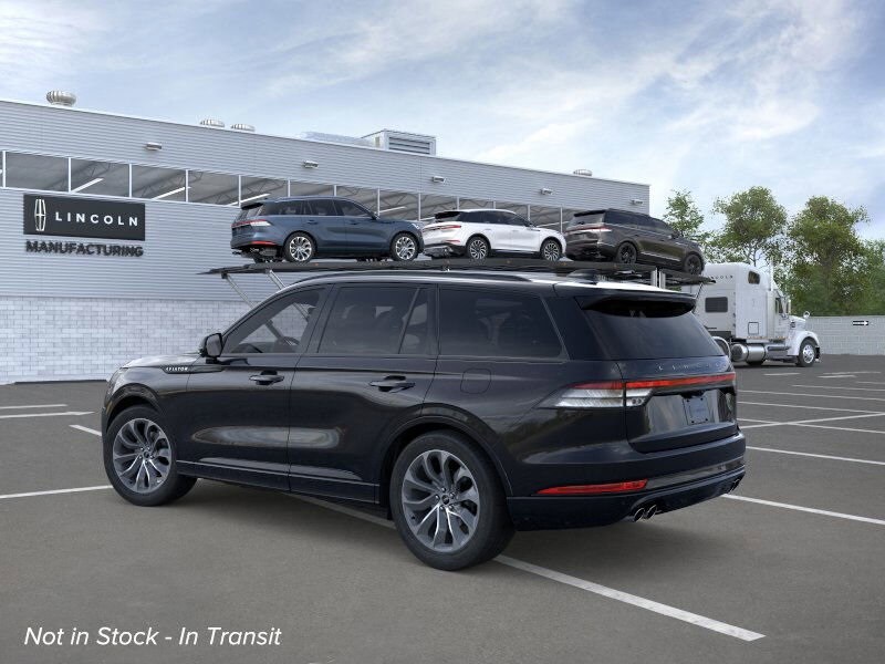2026 Lincoln Aviator Premiere photo 2