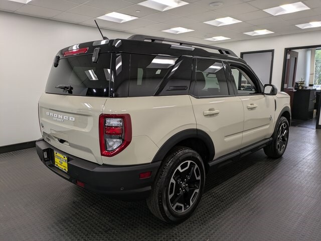 2024 Ford Bronco Sport Outer Banks photo 4