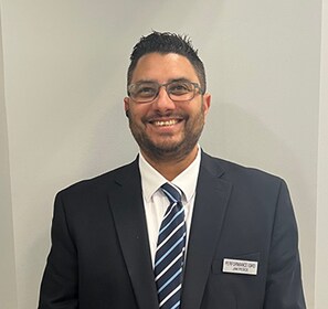 Staff member Danny Meyer from ID_d9ae34d25e96