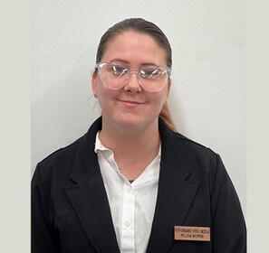 Staff member Felicia Morris from ID_1bb39dd92584