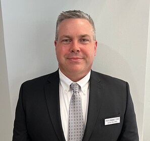 Staff member DOUGLAS RALEIGH from ID_d9ae34d25e96